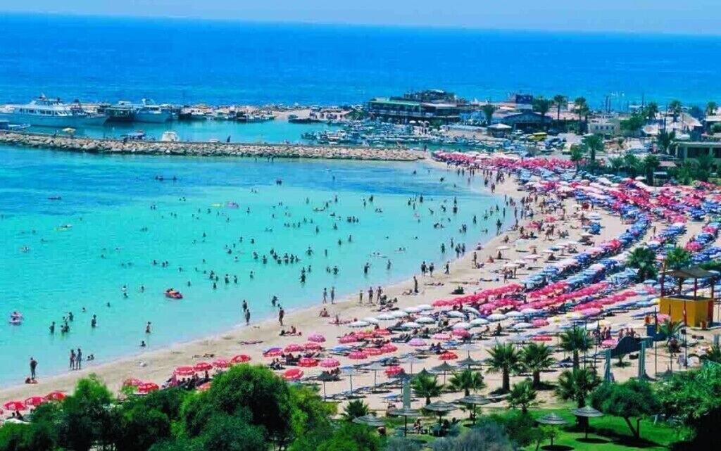 Unique Beach Luxurious Villas Ayia Napa Exterior photo