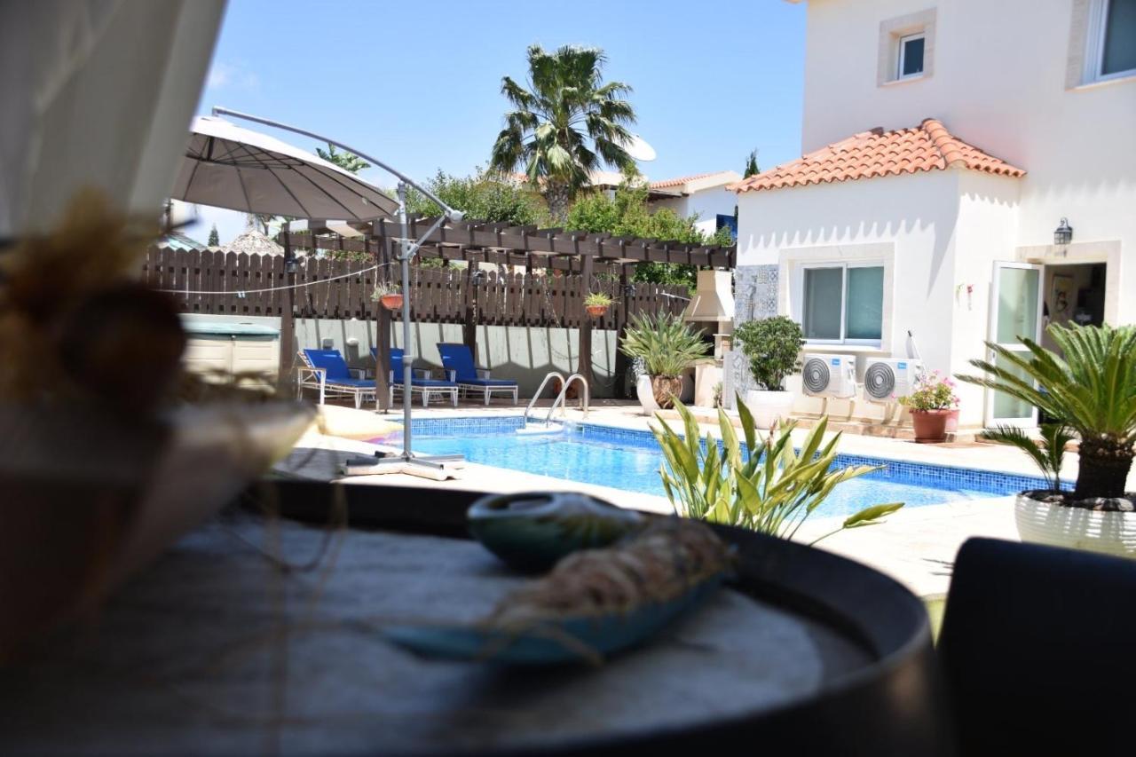 Unique Beach Luxurious Villas Ayia Napa Exterior photo