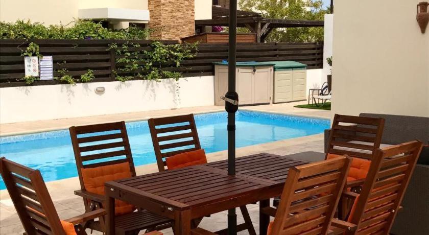 Unique Beach Luxurious Villas Ayia Napa Exterior photo