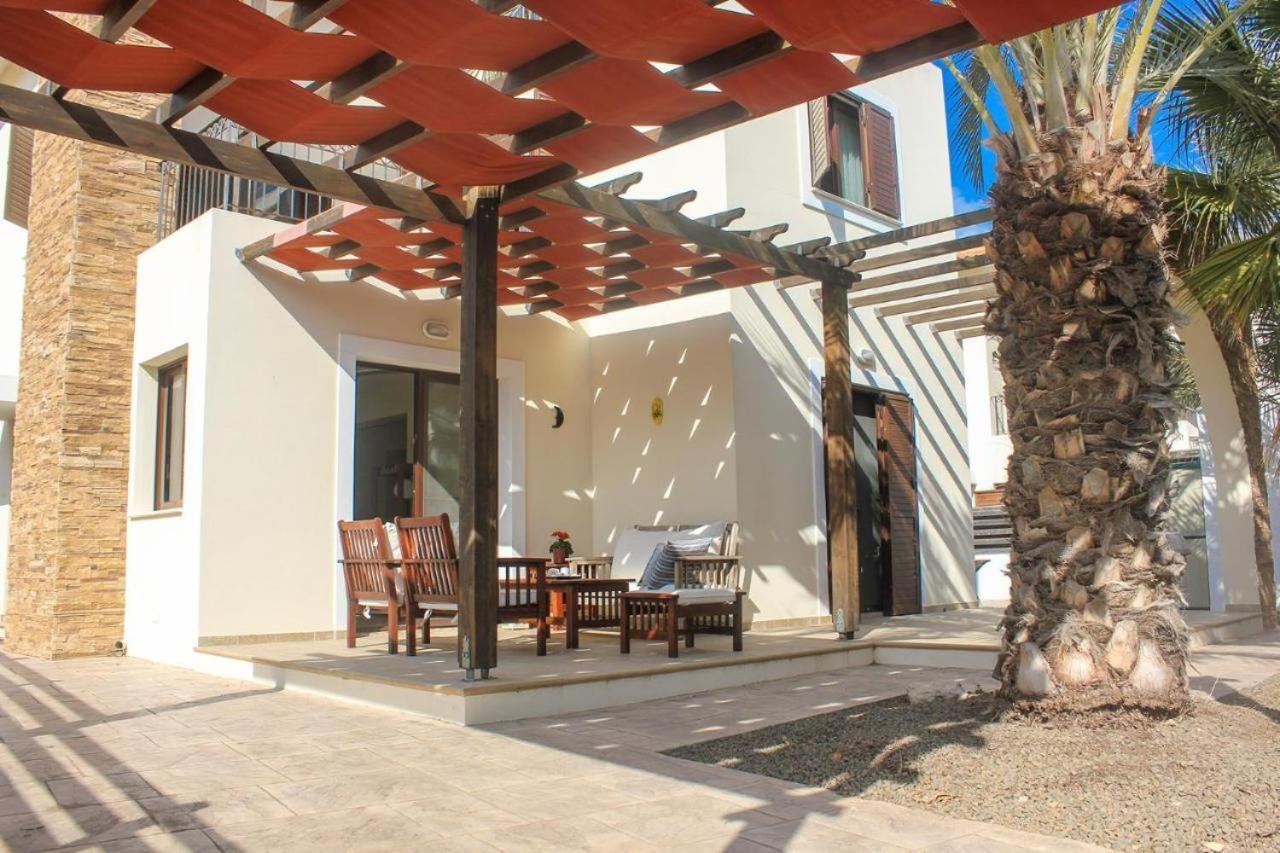 Unique Beach Luxurious Villas Ayia Napa Exterior photo
