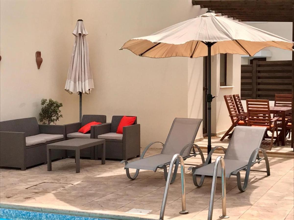 Unique Beach Luxurious Villas Ayia Napa Exterior photo