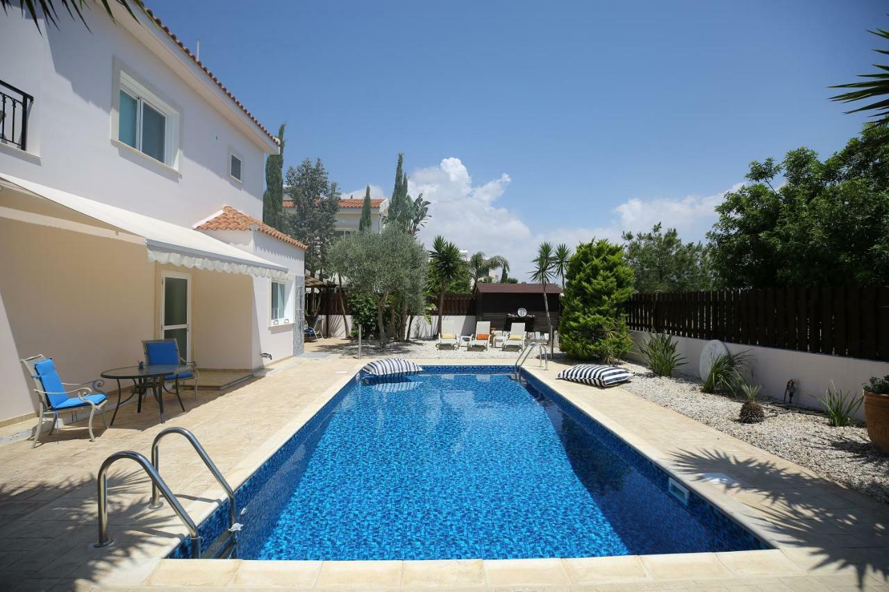 Unique Beach Luxurious Villas Ayia Napa Exterior photo