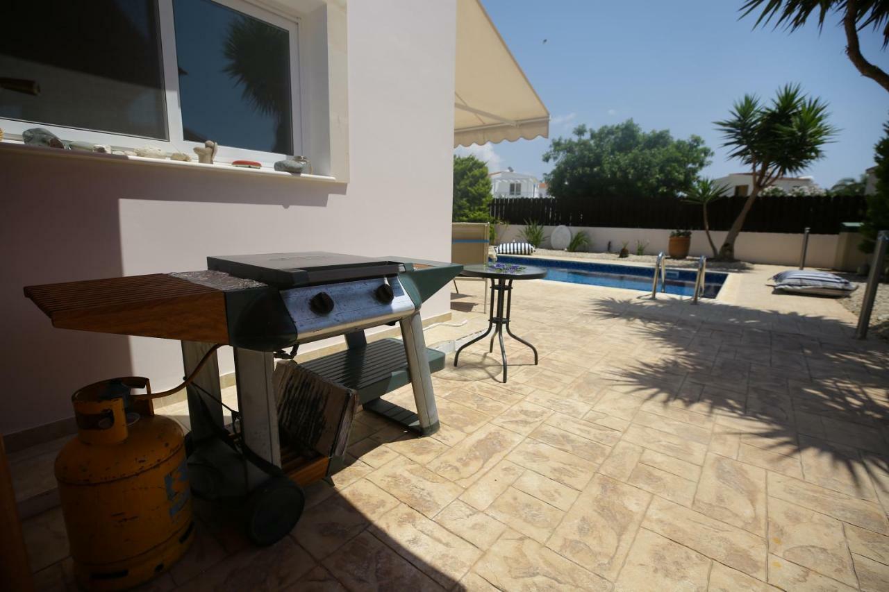 Unique Beach Luxurious Villas Ayia Napa Exterior photo
